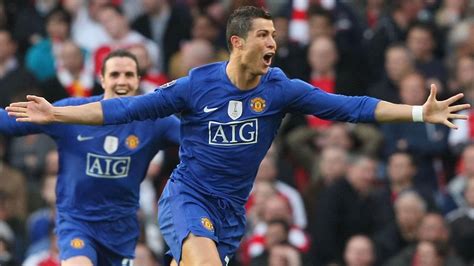 Six great Ronaldo Champions League moments for Manchester United | UEFA ...