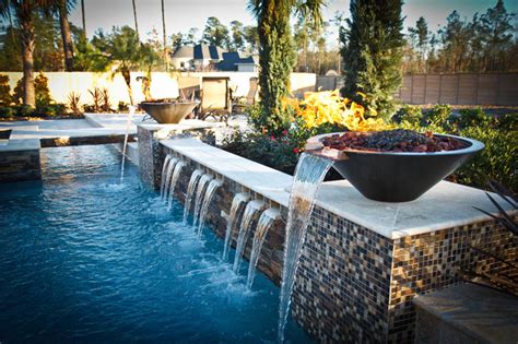 Blue Fountain Pools: Geometric Pools