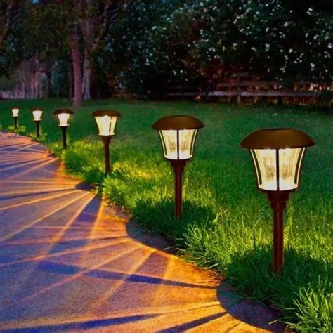 Brass Garden Lights, 15-100 Watt at Rs 1000/piece in New Delhi | ID ...