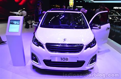 Peugeot 108 convertible front at Geneva Motor Show