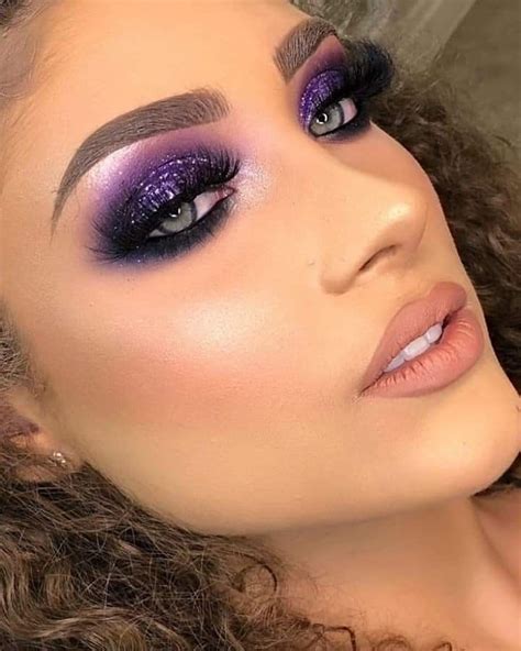 Pin by Diana Tobón on Maquillaje | Purple makeup, Purple makeup looks ...