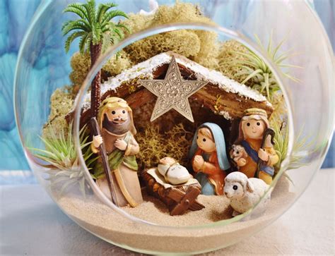 Modern Nativity Scene Sets | POPSUGAR Latina