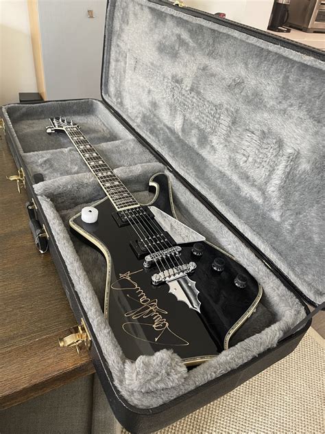 Charitybuzz: Paul Stanley Signed PS120 Ibanez Solid-Body Electric Guitar