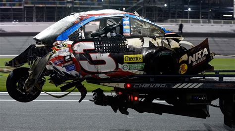 Crash at NASCAR Daytona - CNN