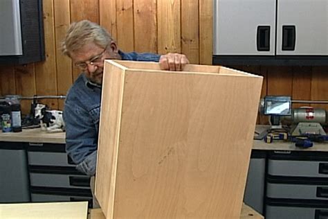 DIY Pull-Out Trash Bin for Your Kitchen – Learn How to Make It ...