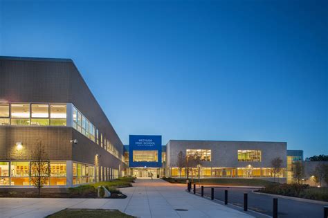 Methuen High School | Finegold Alexander Architects