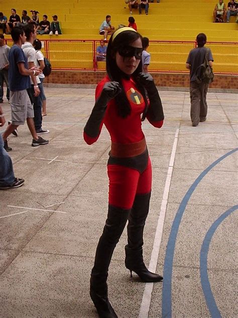 meminenow.info | Incredibles costume, Cosplay outfits, Superhero ...