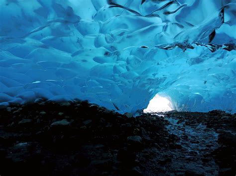 Ice Caves of the Mendenhall Glacier Juneau Alaska [4000X3000] [OC] : r ...