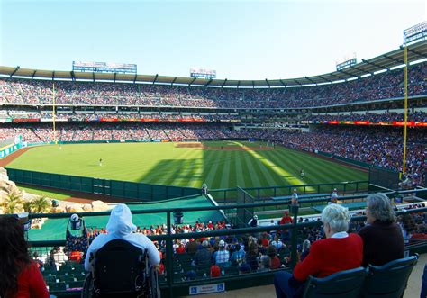 Angel Stadium / Los Angeles Angels of Anaheim - Ballpark Digest