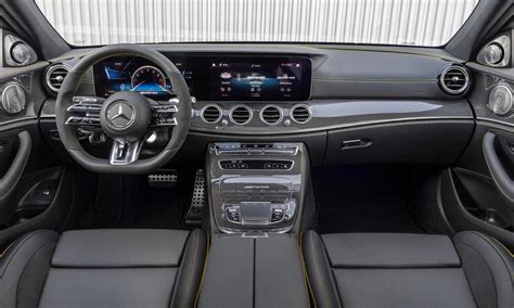 Mercedes-AMG E63S facelift debuts with new appearance and tech.