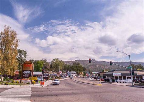 Best Oakhurst Lodging, California • James Kaiser