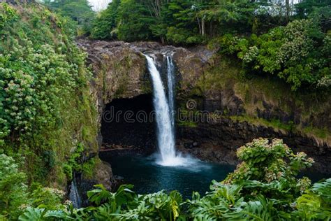 Rainbow Falls Big Island Hawaii Stock Photo - Image of exotic, oahu ...