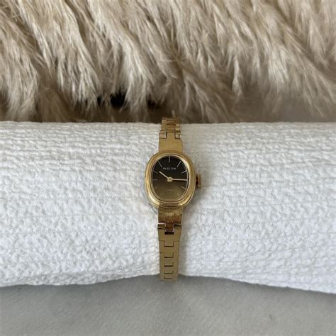 dainty gold watch • Beautiful ombré dial that... - Depop