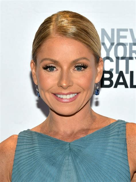 Kelly Ripa Made a Mid-Season Upgrade to Her Signature Blonde Hair