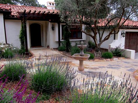 Montecito: Small Spanish Home and Landscape Designs by Jeff Doubet