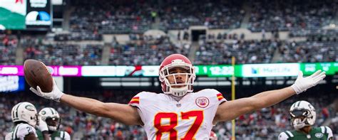 Travis Kelce Stats (2024) - Career and Game Logs