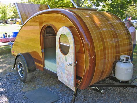 Build a Teardrop Camper (Free DIY Plans)