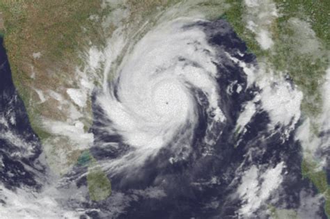 Super Cyclone Amphan: More than 1 million to be evacuated in India and ...