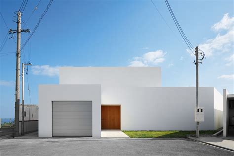 12 Minimalist Modern House Exteriors From Around The World