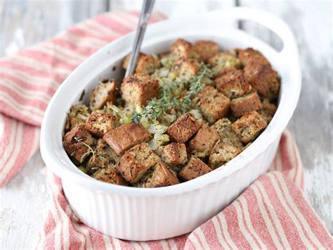 Classic Bread Stuffing and a Thanksgiving Recipe Roundup - The Paleo Mom