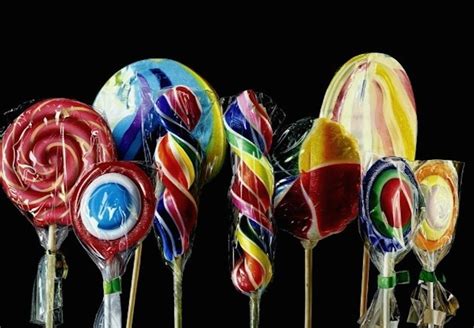 Stunning Hyper Realistic Candy Paintings-6 – Fubiz Media