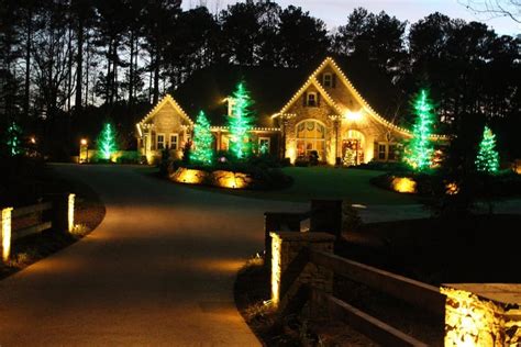 Outside Christmas Light Installation | Find Installer to Hang Christmas ...