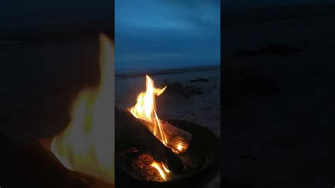 Beach camp fire - YouTube