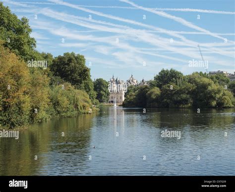 St James Park in London England UK Stock Photo - Alamy