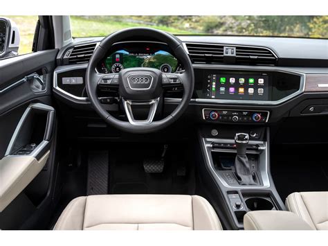 2021 Audi Q3: 42 Interior Photos | U.S. News