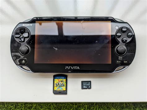 Playstation Vita 1000 (no box), Video Gaming, Video Game Consoles ...