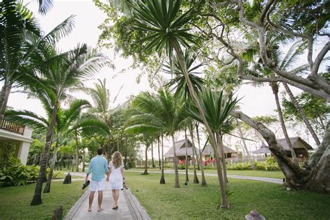 Honeymoon Paradise in Mauritius | Flytographer