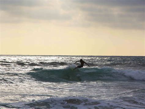 The Montañita Surf Guide: Surf's up in Ecuador - Mokum Surf Club