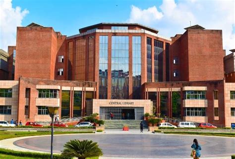 Amity University, Noida Direct Admission 2021 | Admission4sure