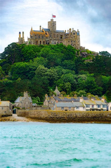 Castles & Gardens - Cornwall Plus