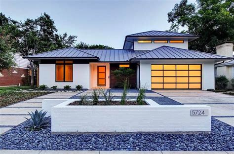 Image result for modern prairie style home metal roof | Home styles ...