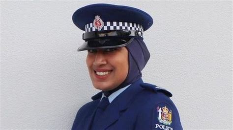 New Zealand Police introduce hijab to uniform - BBC News