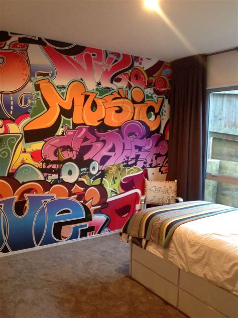 Simple Room Graffiti Design For Small Space | Home decorating Ideas