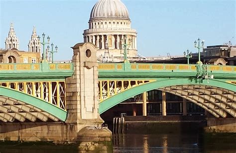 Southwark Bridge - London for Free