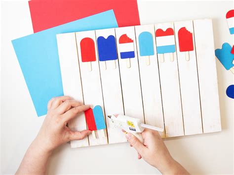 Hello Summer DIY Patriotic Sign | Fun365