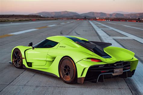 Koenigsegg Jesko Absolut Ready To Hit 330 MPH (532 KM/H) in Theory