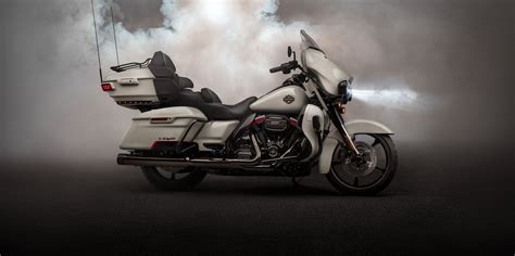 2020 CVO Limited Motorcycle | Harley-Davidson USA