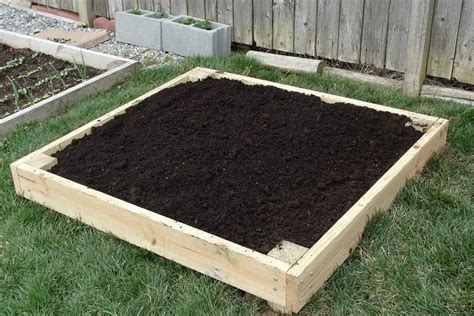 What Soil To Use For Raised Garden Beds