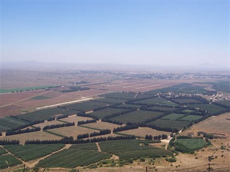 File:Golan heights border.jpg - Wikipedia