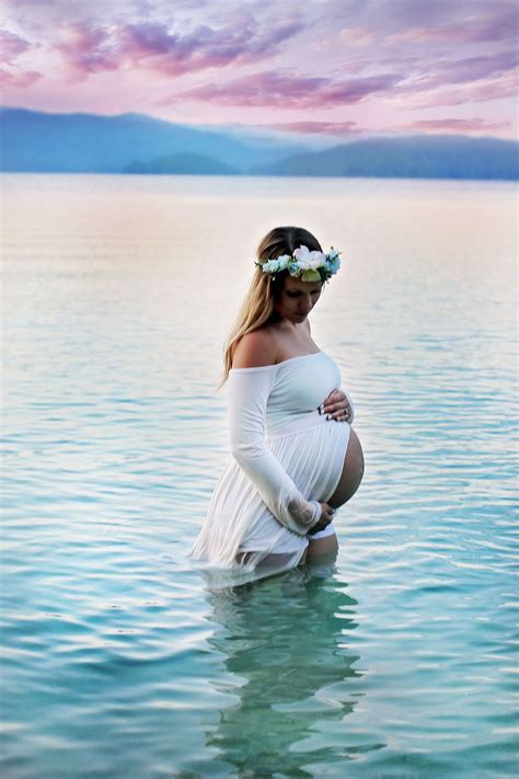 Maternity photo shoot at Lake Jocassee, SC | Maternity pictures ...