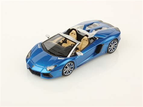 Lamborghini Aventador LP700-4 Roadster 1:43 - Looksmart Models