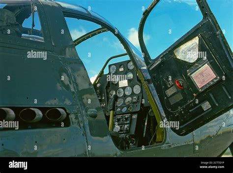 Bell Aircraft P-39 Airacobra WWII fighter Stock Photo - Alamy