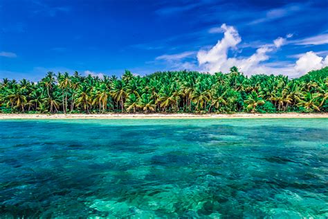 Why The Beaches on Fiji’s Blue Lagoon Are The Best In The World