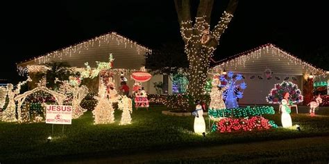 35+ Magical Christmas Light Displays: Lakeland + Polk County