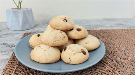 Vanilla cookie with chocolate chips (recipe in the comments) : r/desserts