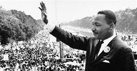 Martin Luther King Jr. delivers his "I Have A Dream..." speech at the ...